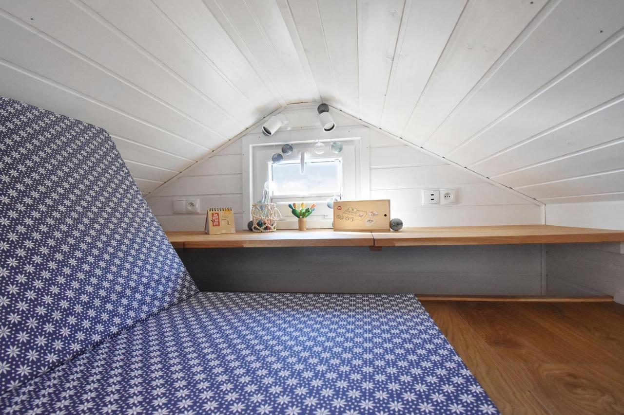 Dadaj Park - Tiny House Villa บิสกูเปียซ ภายนอก รูปภาพ